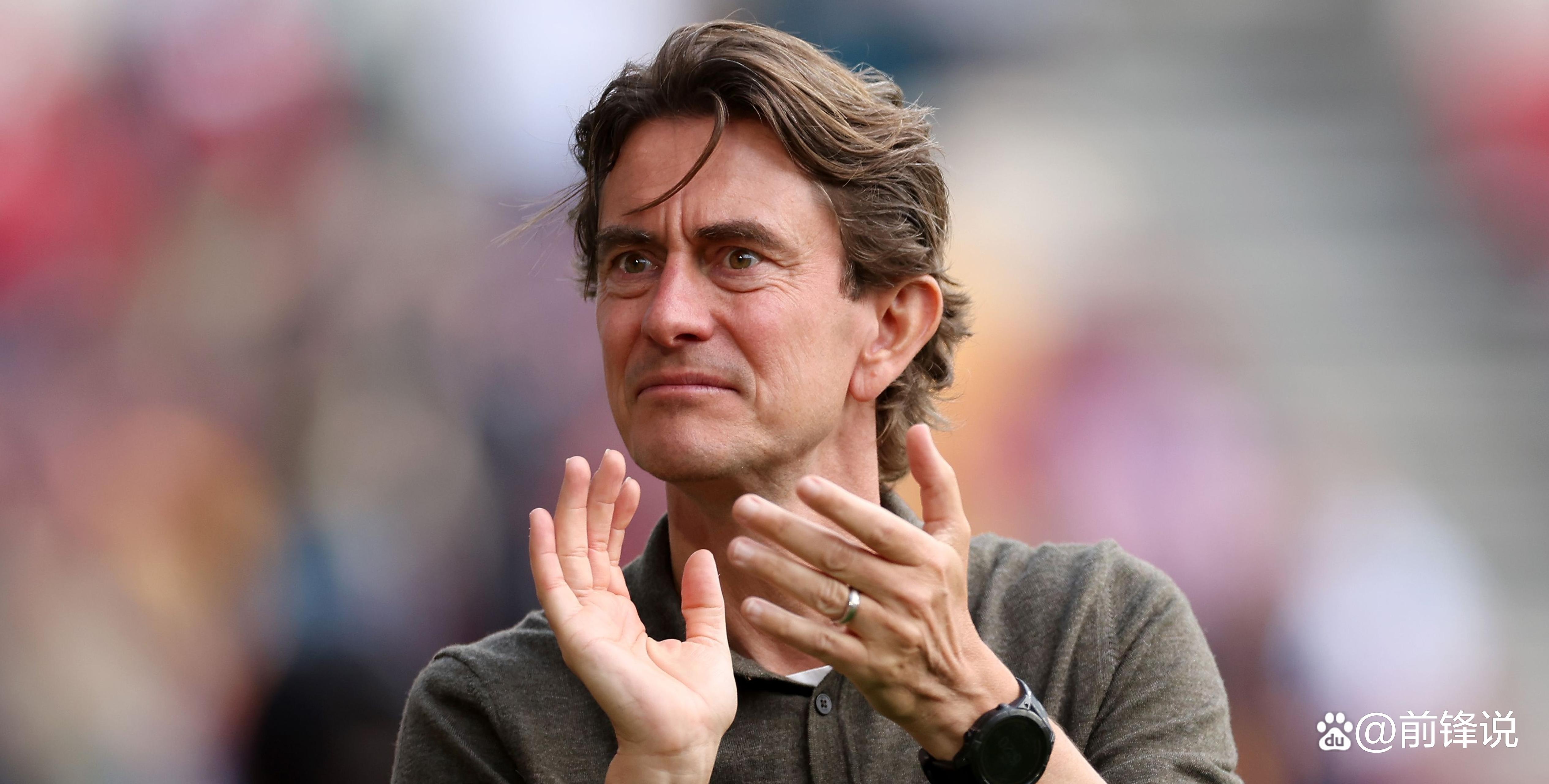 包含托特纳姆热刺客场遭逢，遗憾败局的词条