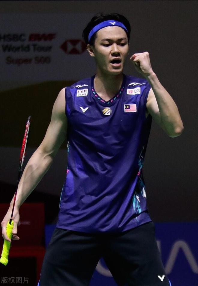 羽毛球球员突破自我,表现堪称完美的简单介绍 羽毛球球员突破自我,表现堪称完美的简单介绍