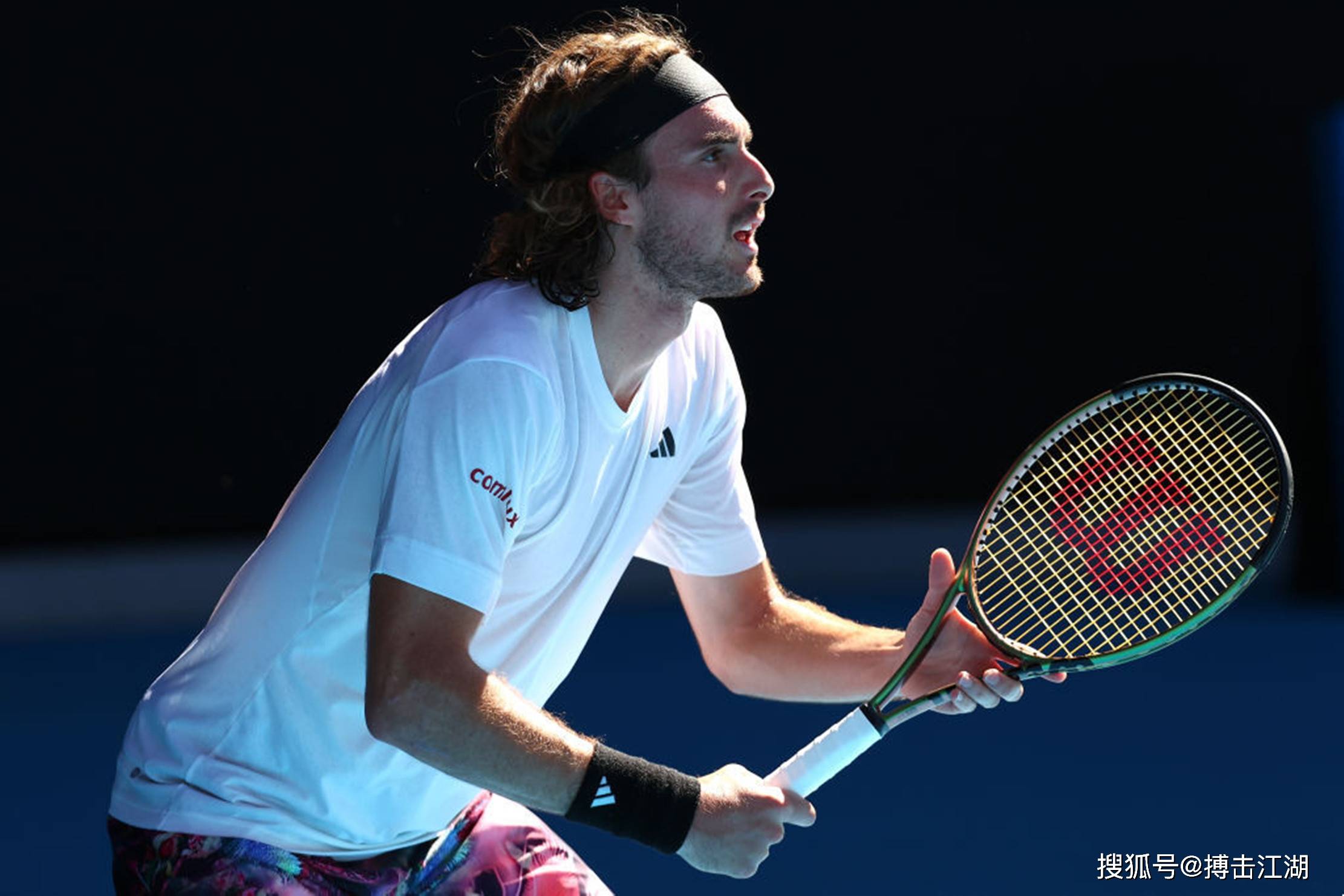 戴维斯杯轻取美网,西西帕斯关键制胜 戴维斯杯轻取美网,西西帕斯关键制胜