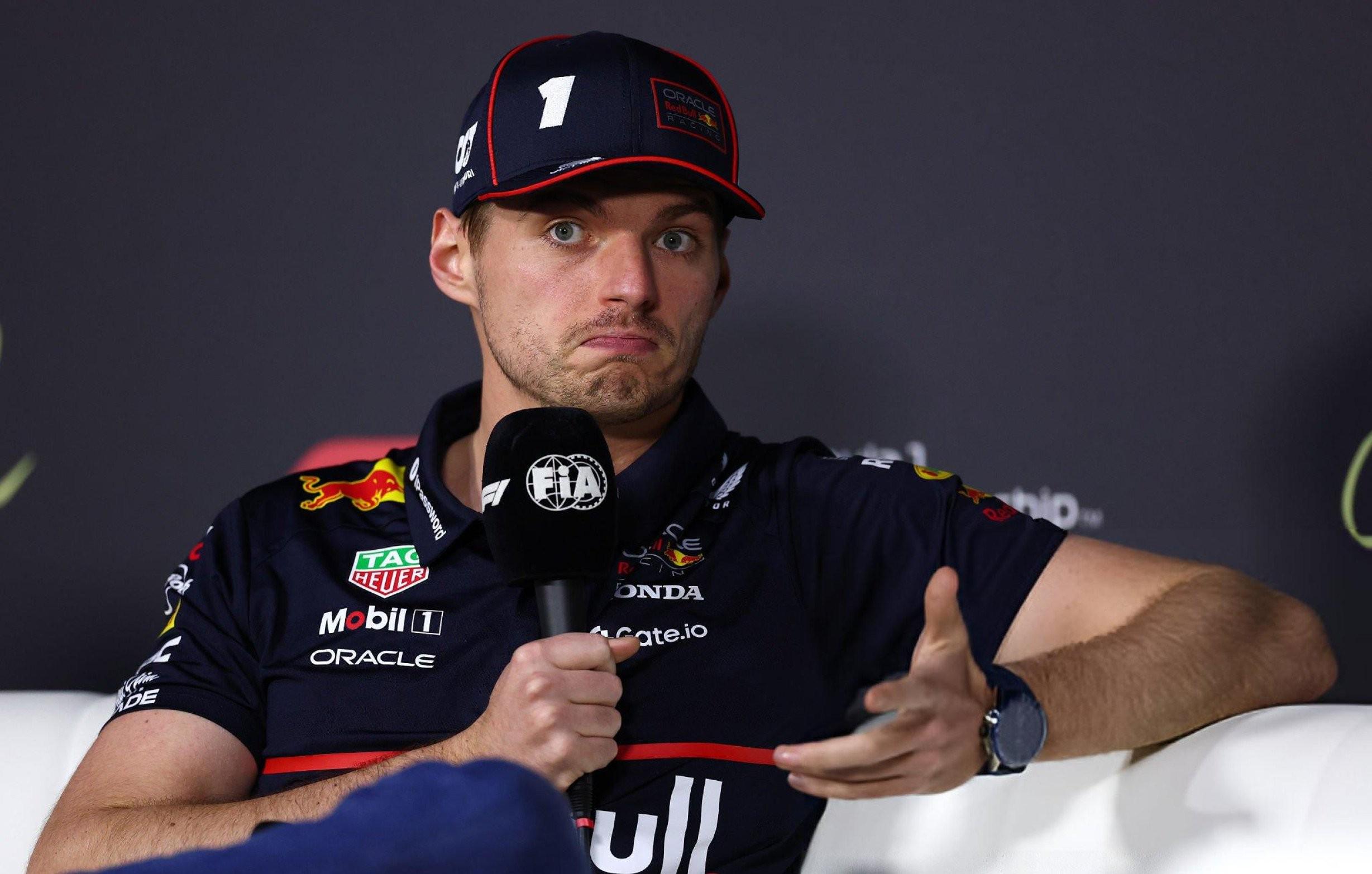 雷诺车队绝杀红牛车队,阿隆索惊艳四座 雷诺车队绝杀红牛车队,阿隆索惊艳四座