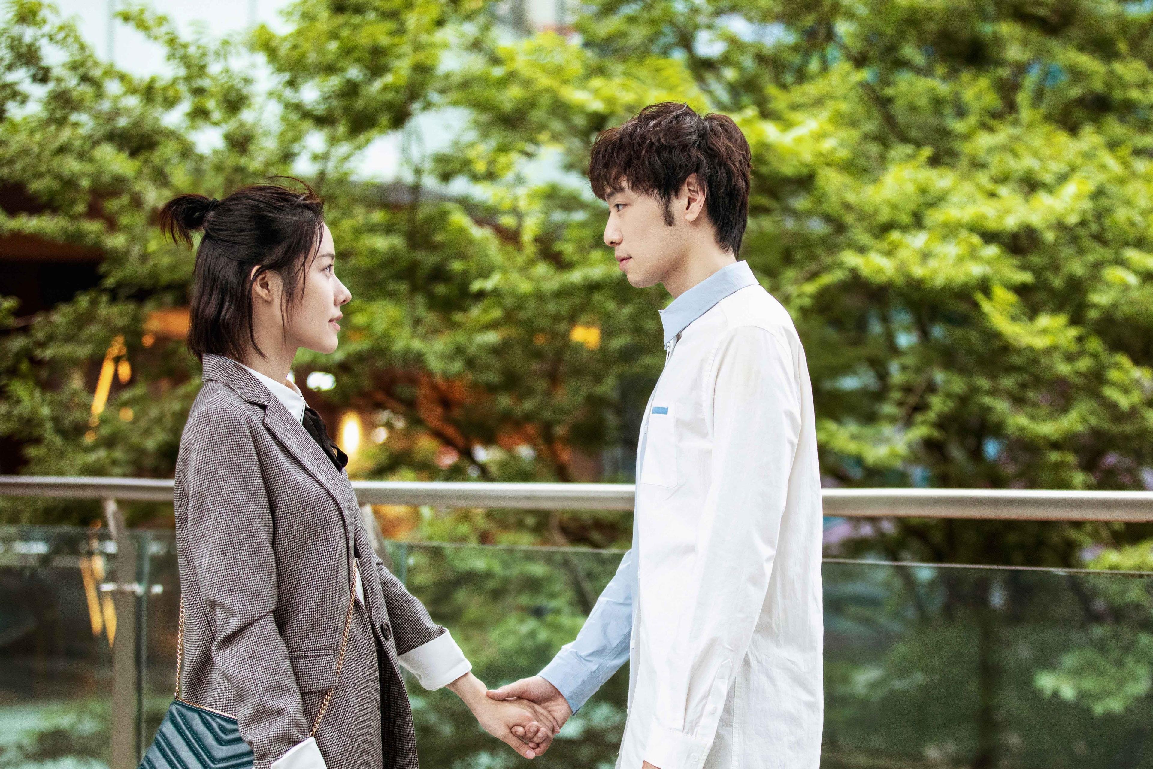 跨越两片球场的孤胆战役,当皇马远征墨西哥之夜,皮克在另一片星空下完成自我救赎