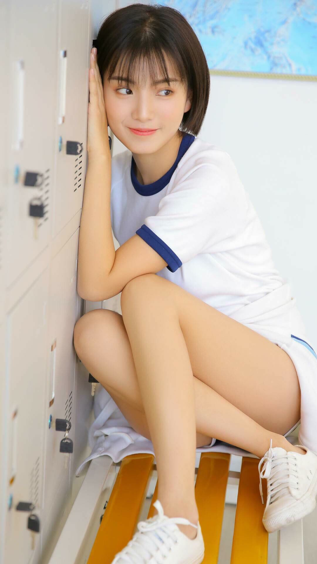 35分!西亚卡姆暴力美学撕裂太阳 篮网窒息防守让布克KD罕见断电