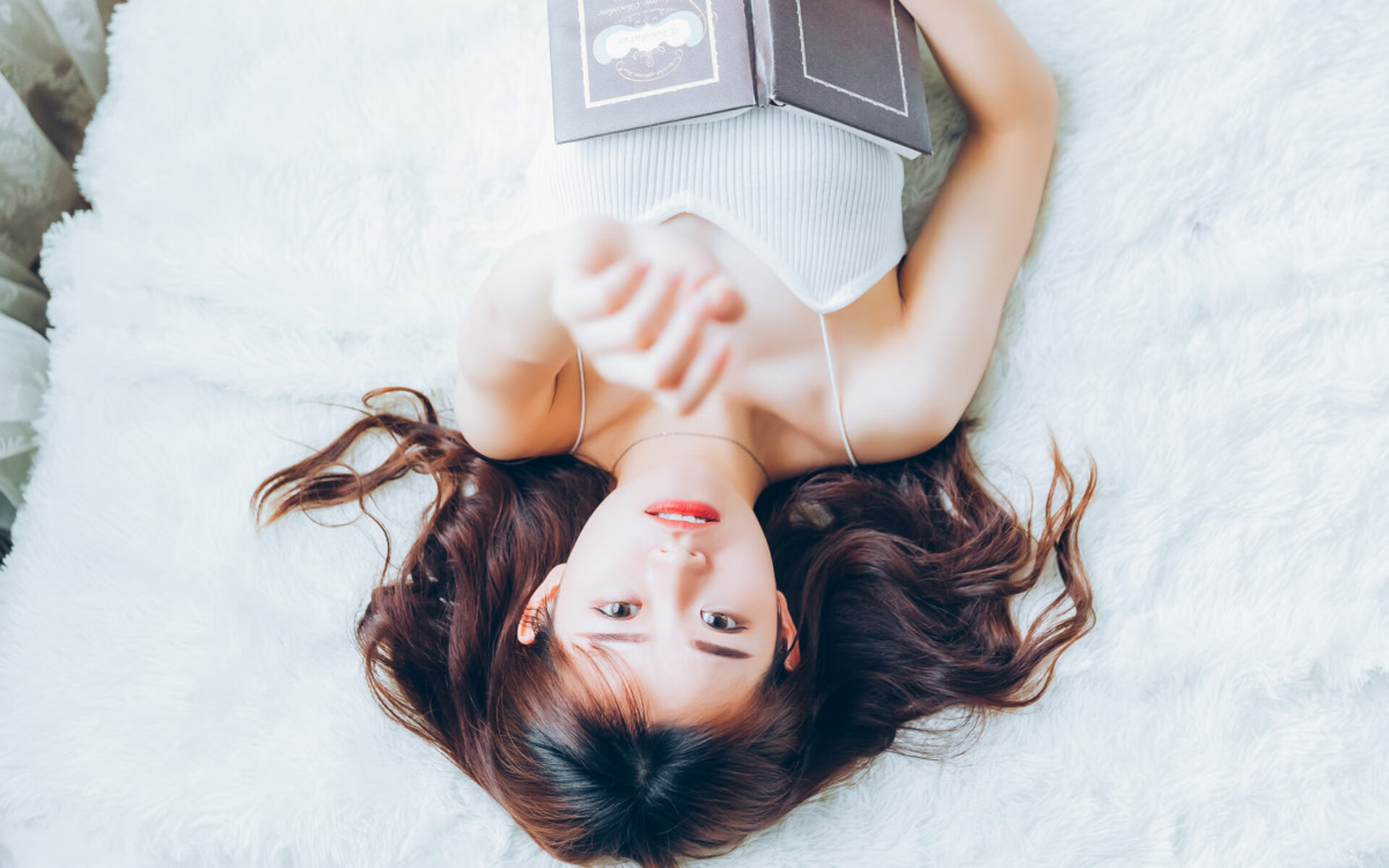 唯一敢在末节摆四巨人阵的队,逼得热火连球都传不出去