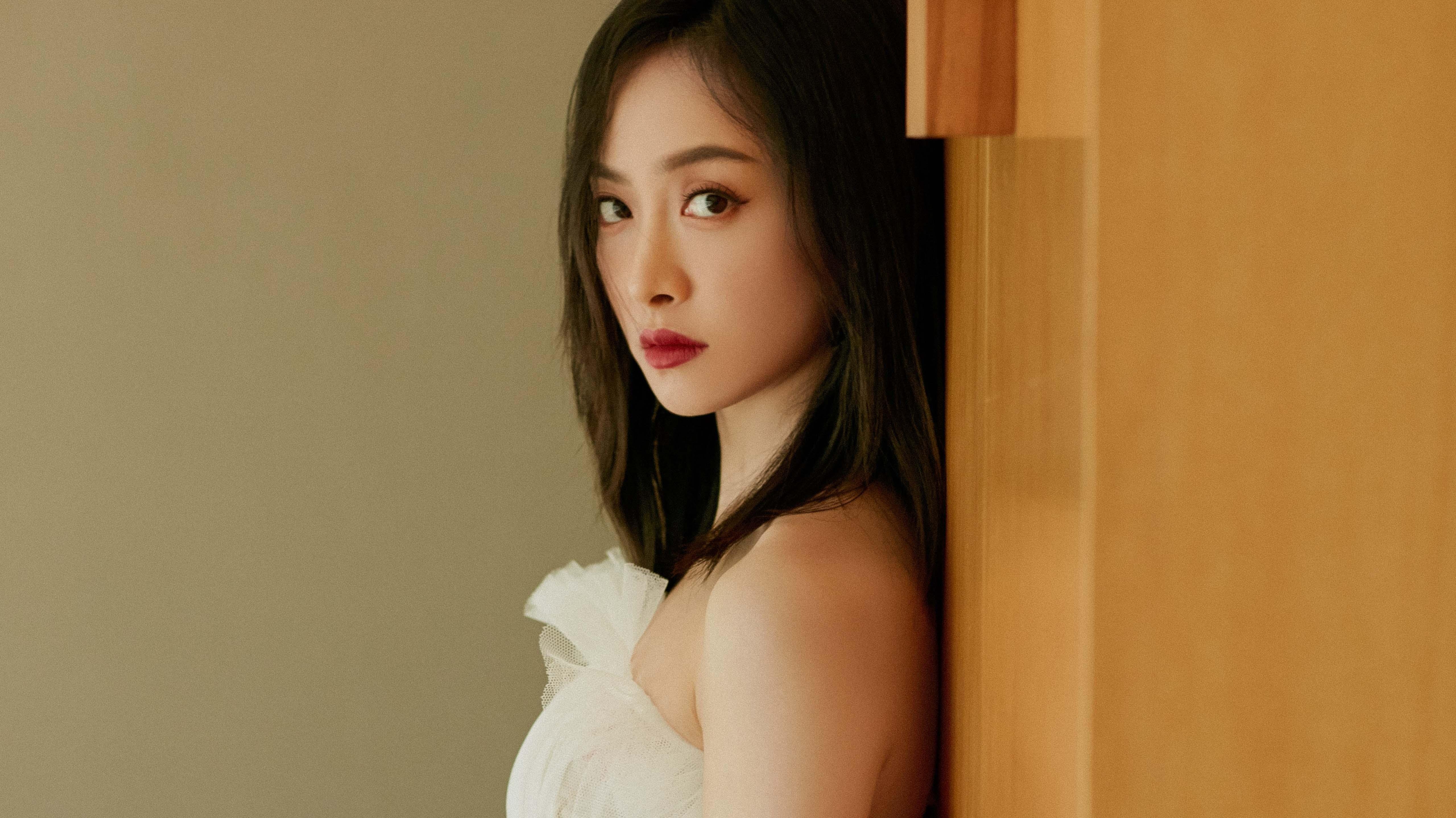 唯一性！东契奇无形之手扼住雄鹿咽喉，活塞绝杀诠释体育终极偶然