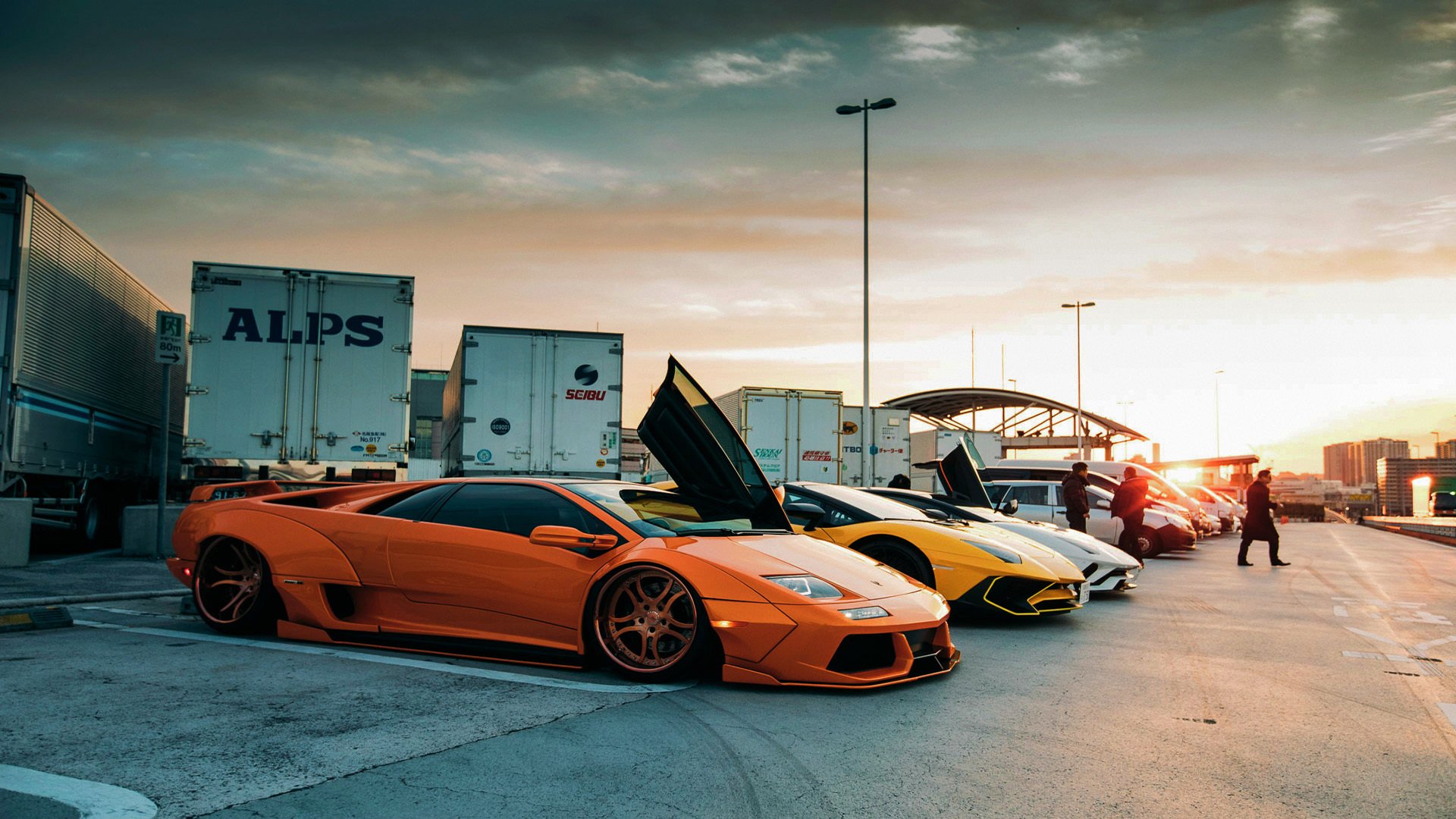 多特蒙德惊魂夜，卢卡库爆发难阻郁金香，荷兰强势晋级撕裂钢铁战车